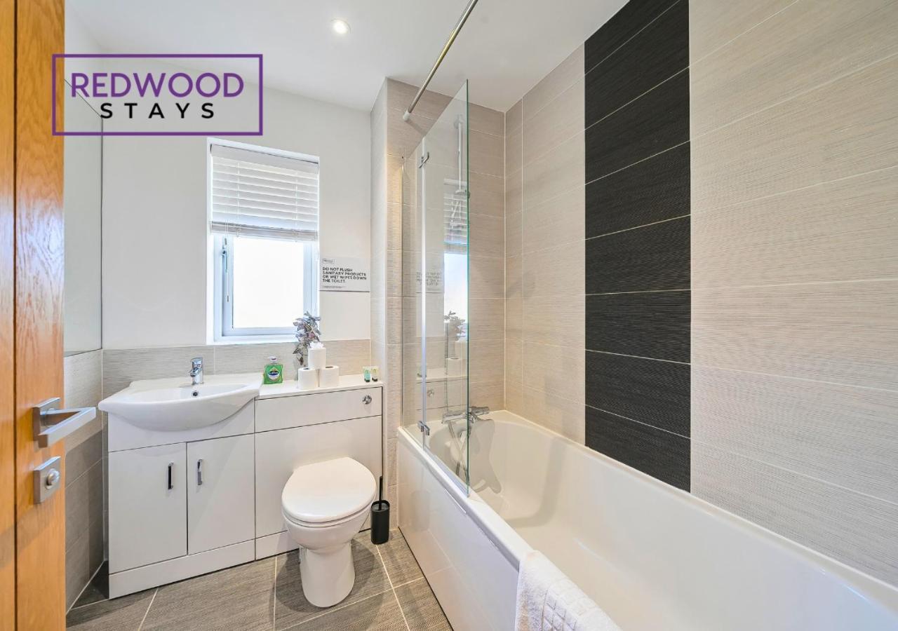 Modern Serviced Apartments For Contractors & Families With Free Parking, Wifi & Netflix By Redwood Stays Basingstoke Buitenkant foto