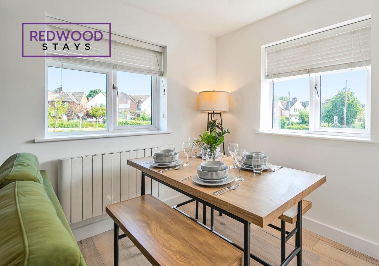 Modern Serviced Apartments For Contractors & Families With Free Parking, Wifi & Netflix By Redwood Stays Basingstoke Buitenkant foto