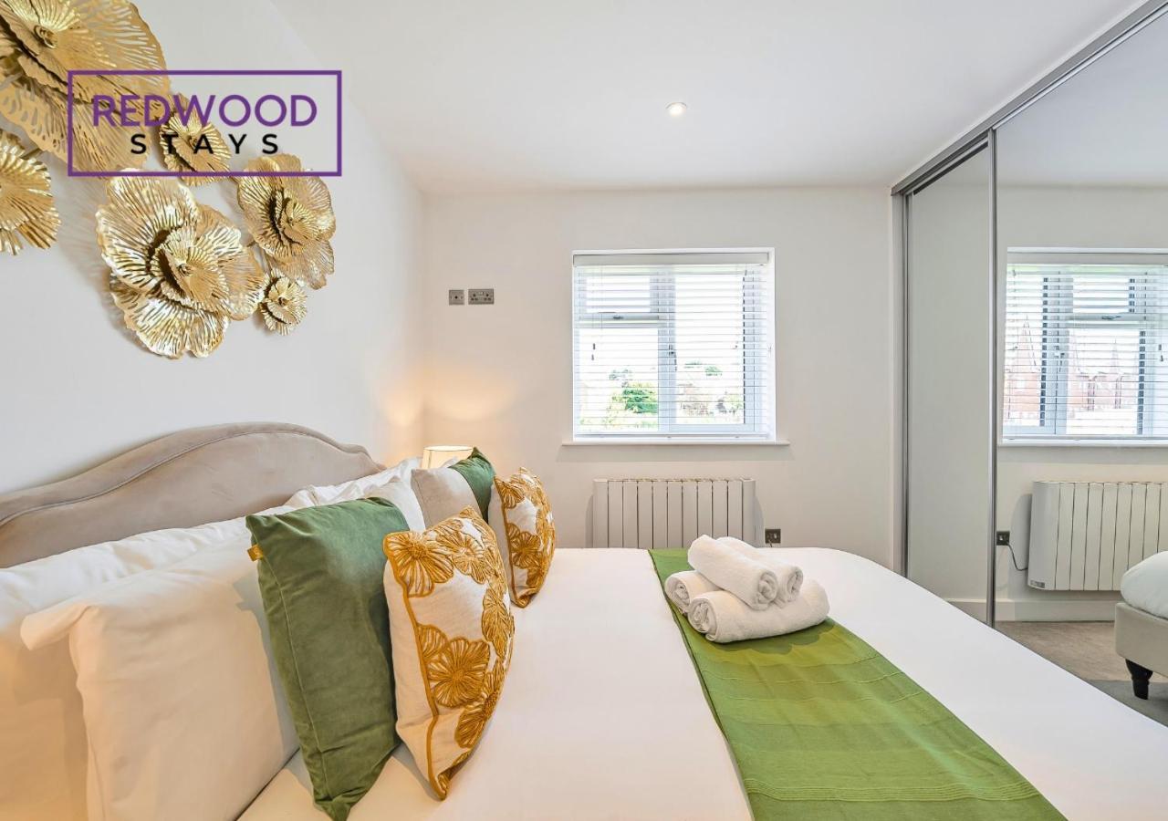 Modern Serviced Apartments For Contractors & Families With Free Parking, Wifi & Netflix By Redwood Stays Basingstoke Buitenkant foto